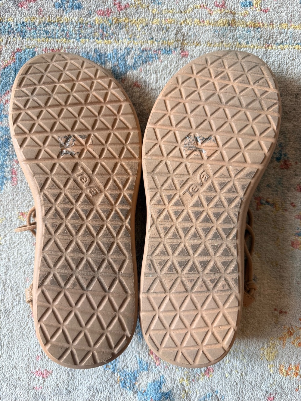 Teva Voya Infinity Sandal (Size 6) - Picture 2 of 4